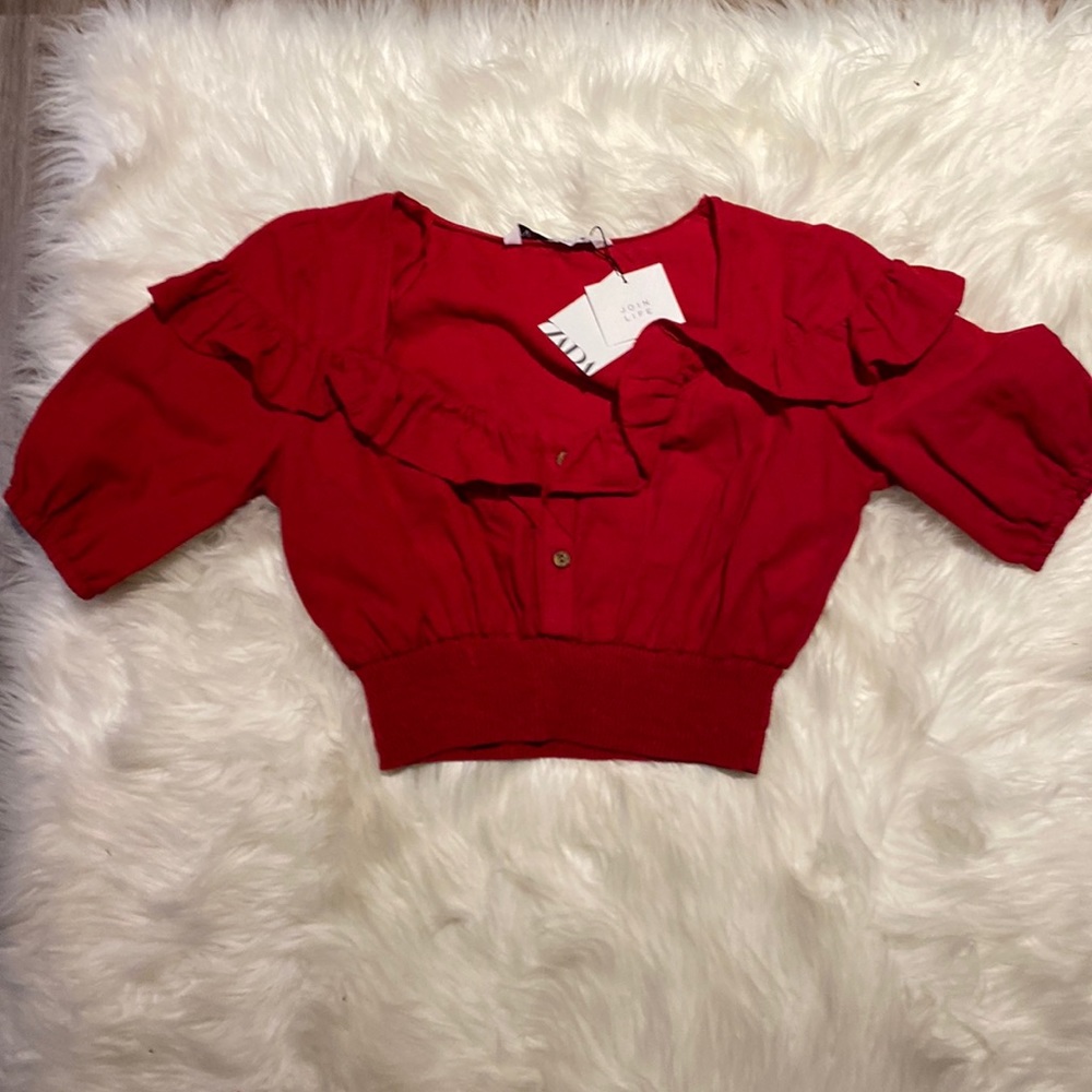Zara Red Ruffle Cropped Top with Buttons Blouse Shirt Women’s Size XSmall NWT